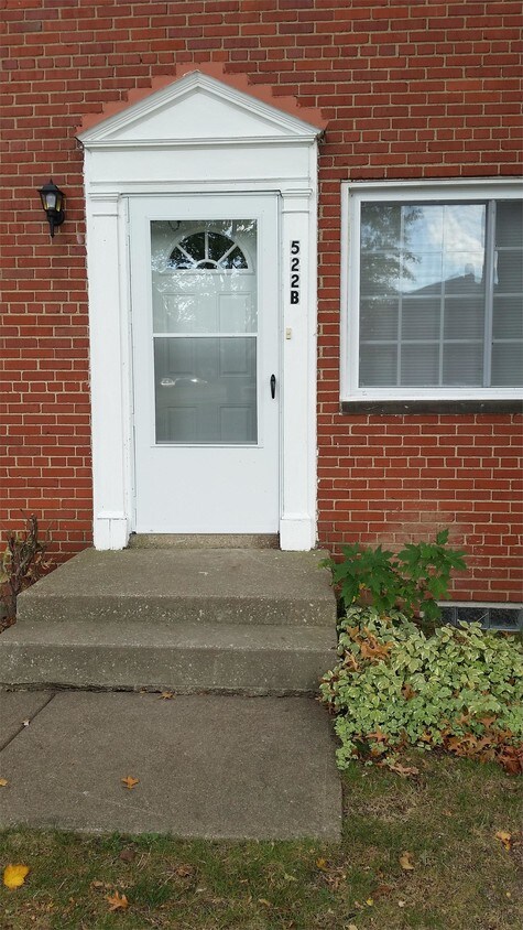 Primary Photo - 522 Clearview Dr