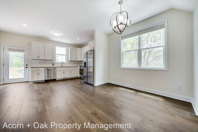 Building Photo - 3 br, 2.5 bath House - 2211 Fitzgerald Ave
