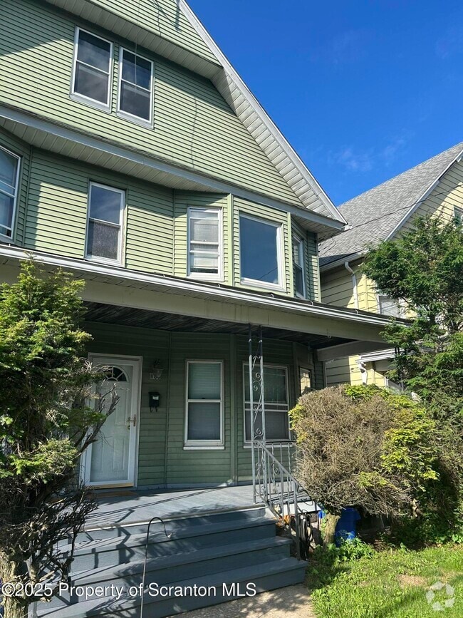 Building Photo - 1180 W Elm St