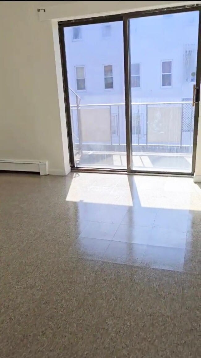 Building Photo - Apartments in Everett & Malden