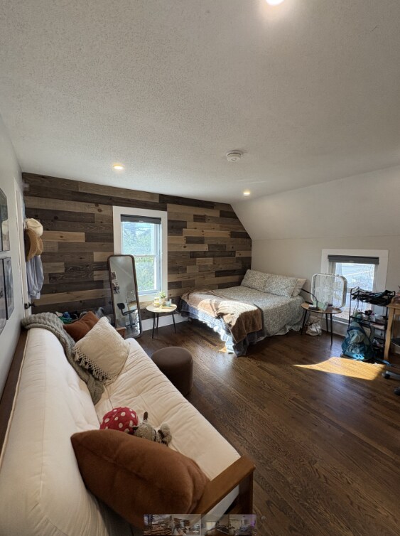 Foto del edificio - 90 Belchertown Rd