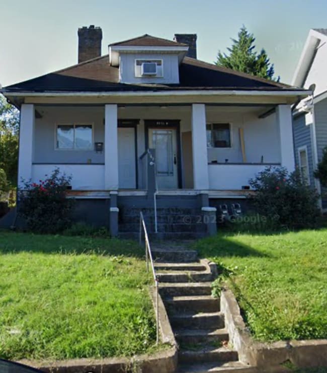 Building Photo - 1549 Jackson St