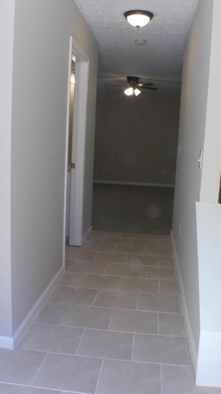 Foto del edificio - Available Now - 5968 Sherwood Place