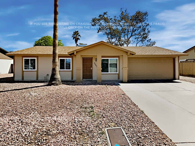 Building Photo - 3407 E Anderson Dr