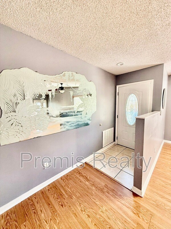 Foto del edificio - 747 Brook St NE