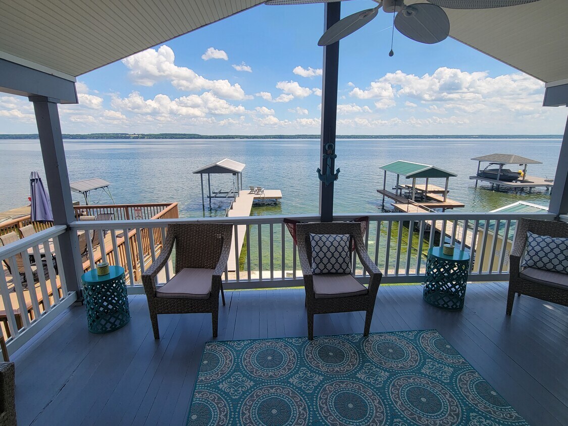 Foto principal - 4641 Whites Point
