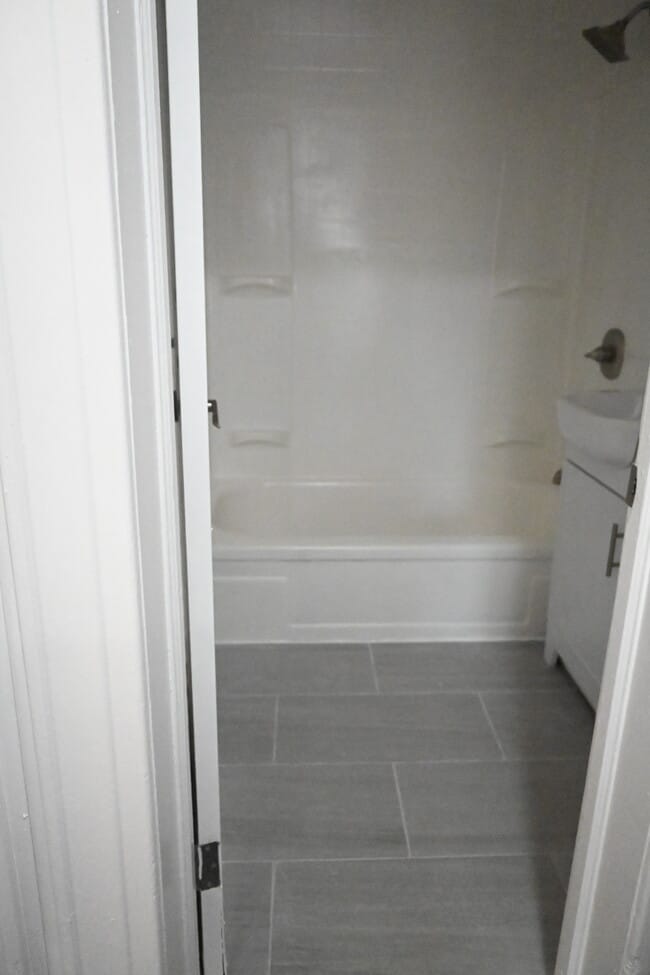 Bathroom - 51 Bogart Ave