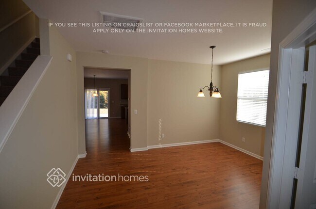 Building Photo - 7112 Bear Grass Ln
