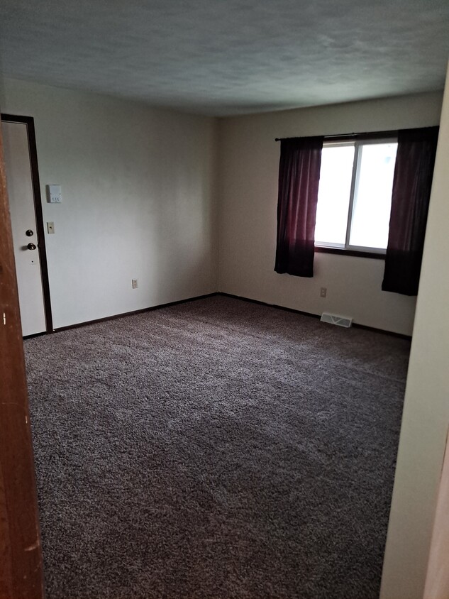 Primary Photo - 1444 W 16th St