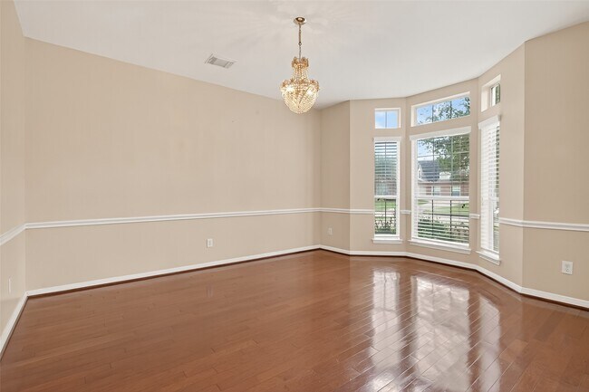 Foto del edificio - 5907 Indian Hills Ln