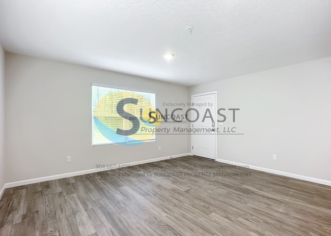 Foto del edificio - 6445 Breezy Oaks Wy