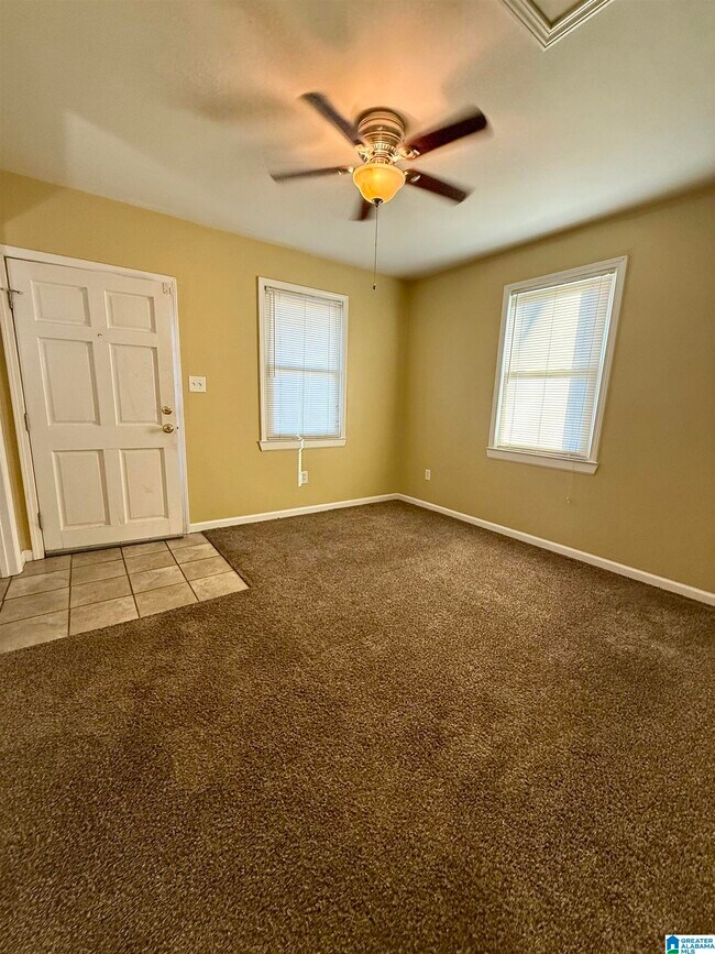 Foto del edificio - 1223 Hanover St