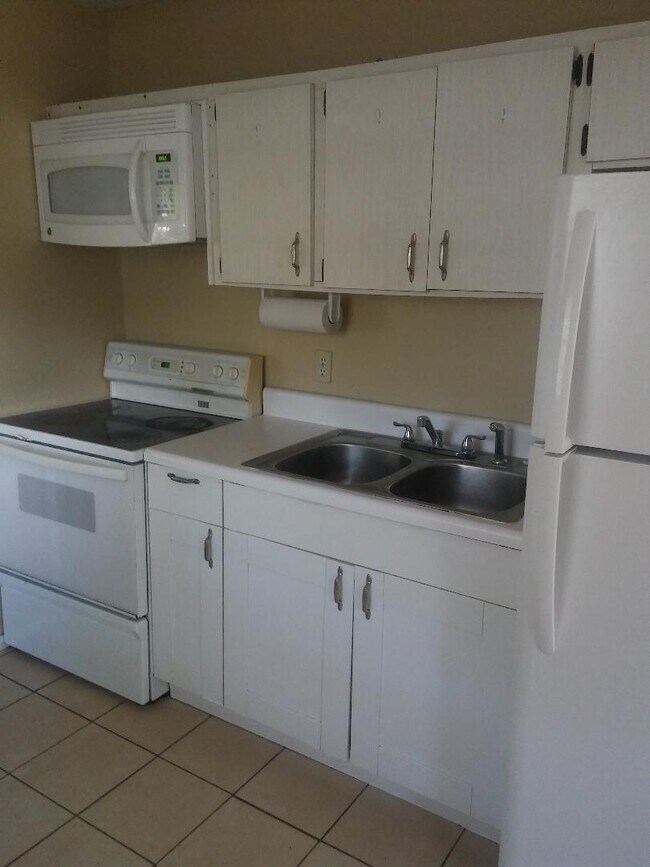 Foto del edificio - 5301 E 18th Avenue