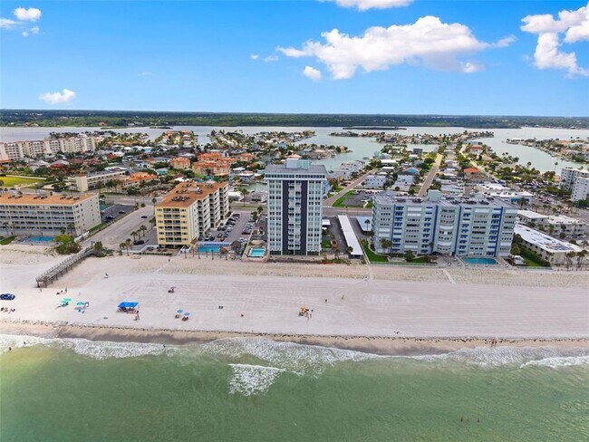 Foto del edificio - 17408 Gulf Blvd