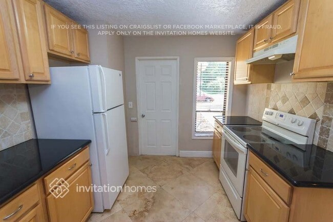 Building Photo - 19745 Colorado Cir