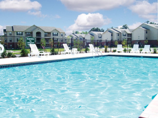 Building Photo - Fairfax Crossing Apartments