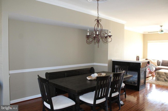 Foto del edificio - 16510 Steerage Cir