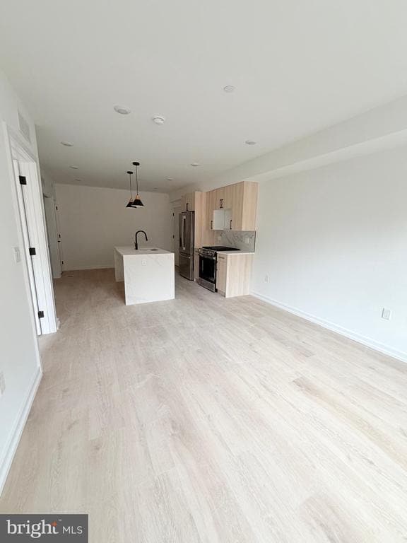 Foto del edificio - 208 Vine St