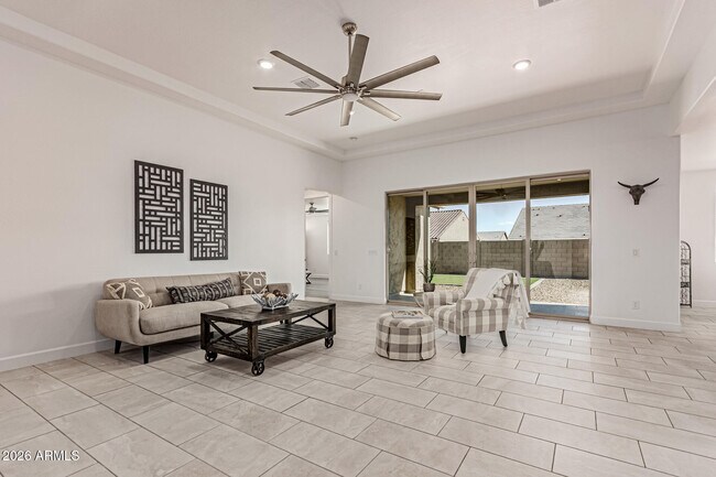 Foto del edificio - 18455 W Sandlewood Dr