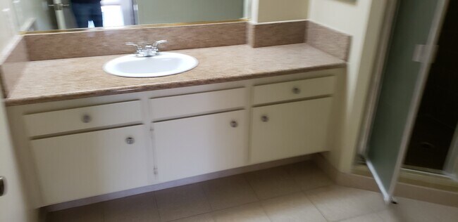 Foto del edificio - Marina Tower