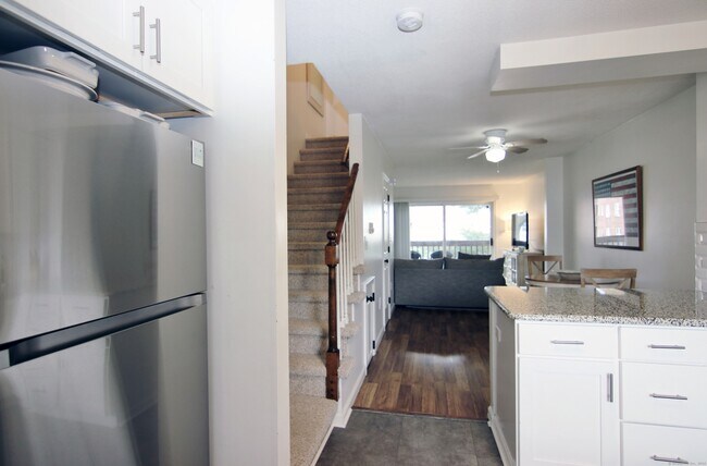 Foto del edificio - 256 Washington Blvd