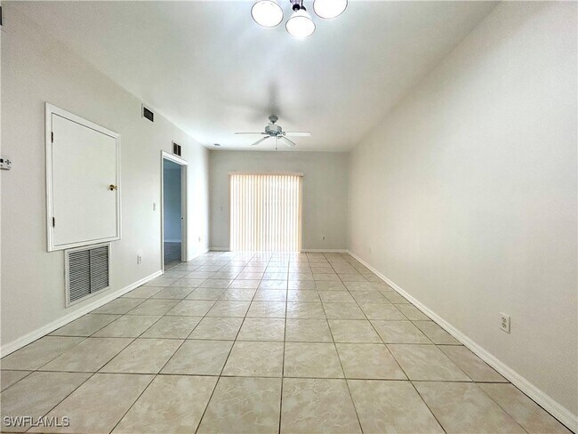 Foto del edificio - 4606 SE 5th Ave