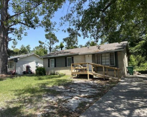 Foto principal - 907 Ponderosa Dr