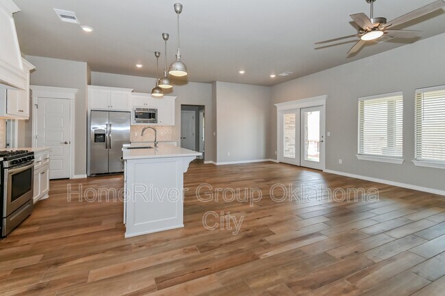 Building Photo - 5216 Bing Cir