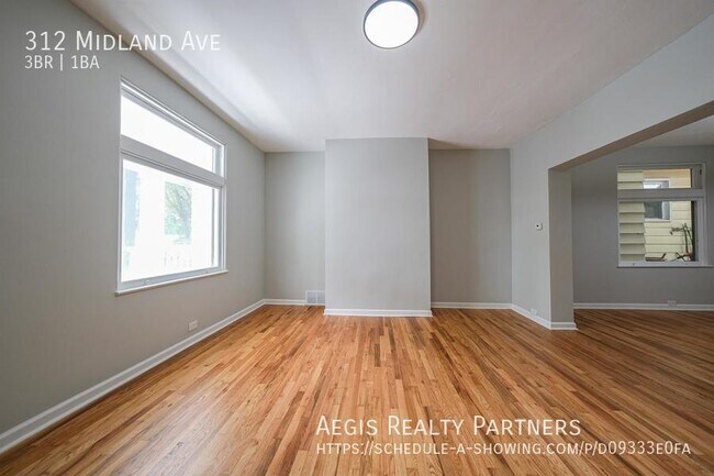 Building Photo - CARNEGIE, PA COMPLETELY RENOVATED, MUST SE...