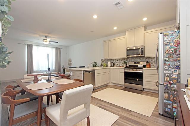 Foto del edificio - 4554 Cypress Thorn Dr