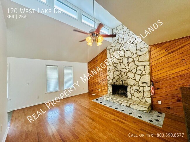 Foto del edificio - 120 W Lake Dr