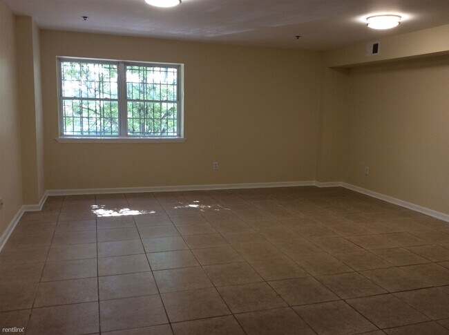 Building Photo - 2 br, 1.5 bath House - 1-7 Norfolk St Unit 1