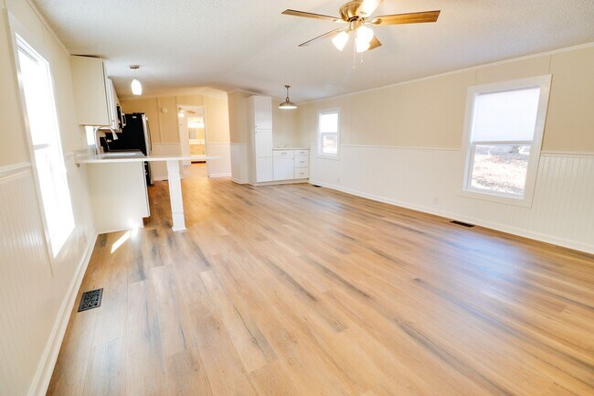 Building Photo - 1022 Bridgetown Ct