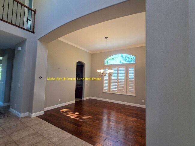 Building Photo - 5005 Landy Bank Ct