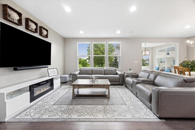 Building Photo - 1507 Tail Leaf Ct