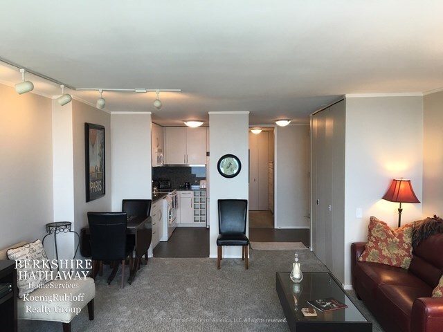 Foto del edificio - 1030 N State St