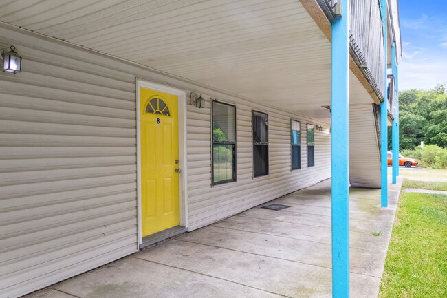 Building Photo - 483 W Ocean View Ave