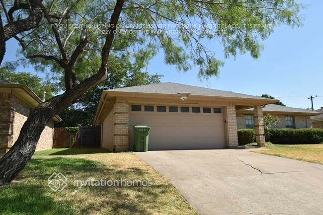 Building Photo - 7533 Janetta Dr