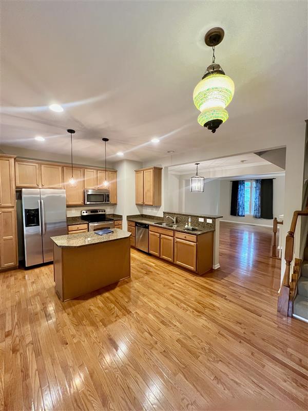 open concept - 1305 Boulder Creek Rd