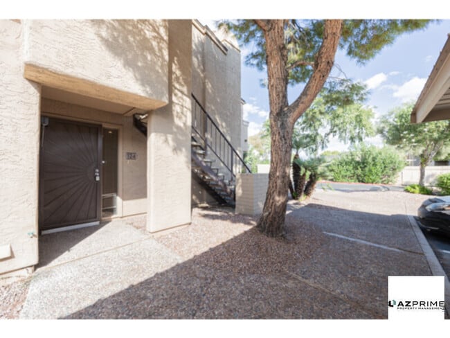 Building Photo - Lovely 3/2 Scottsdale Condo - Mountain Vie...