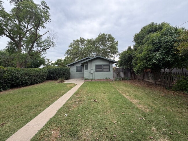 Photo - 1821 H St Apartment