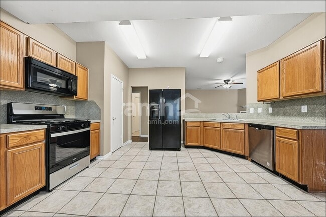Building Photo - 20322 Linden Tree Dr