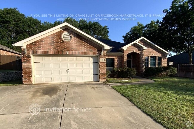 Building Photo - 2218 Summer Brook Dr