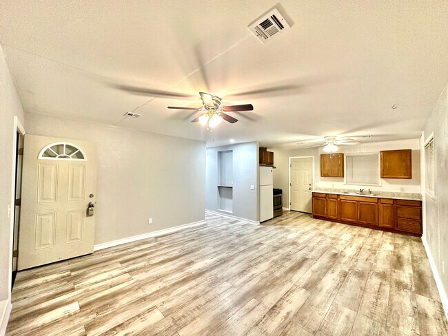 Foto del edificio - Charming 3 Beds 1 Bath-Muskogee