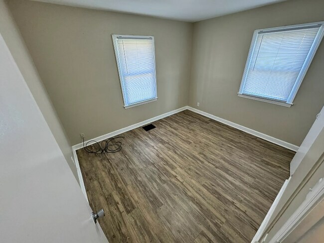 Foto del edificio - 4054 Larkspur Dr