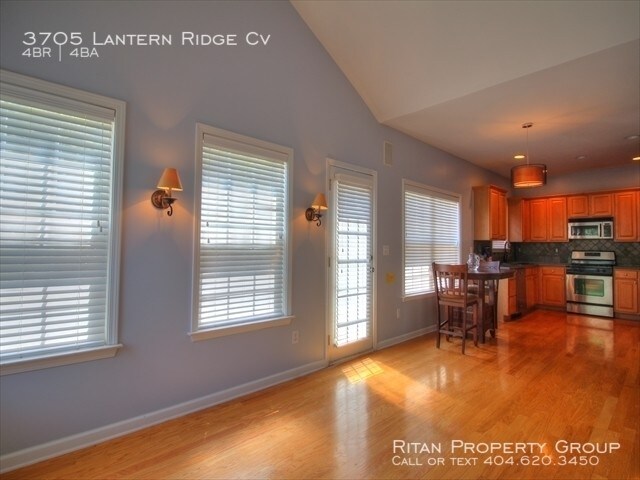 Building Photo - 3705 Lantern Ridge Cv