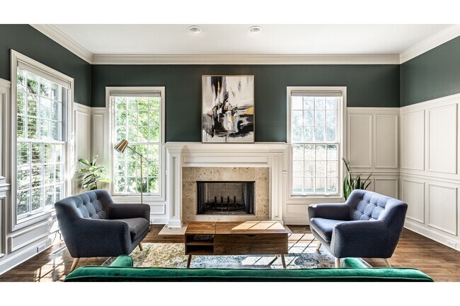 Building Photo - 1881 W Main St