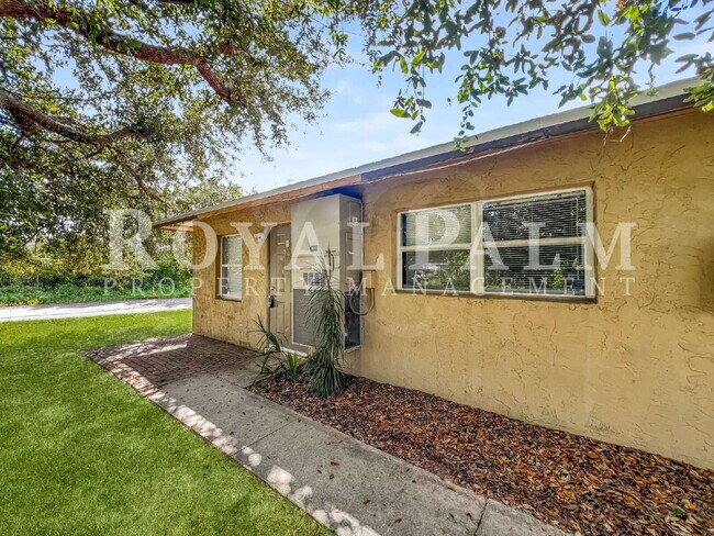 Foto del edificio - Spring Savings Are in Bloom! 1BR/1BTH with Fort Myers Style to Swoon Over + $250 Off the 1st Month!