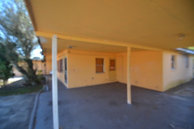 Building Photo - Calypso Apartments