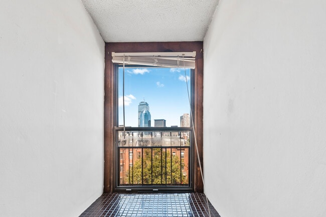 Building Photo - 660 Tremont St